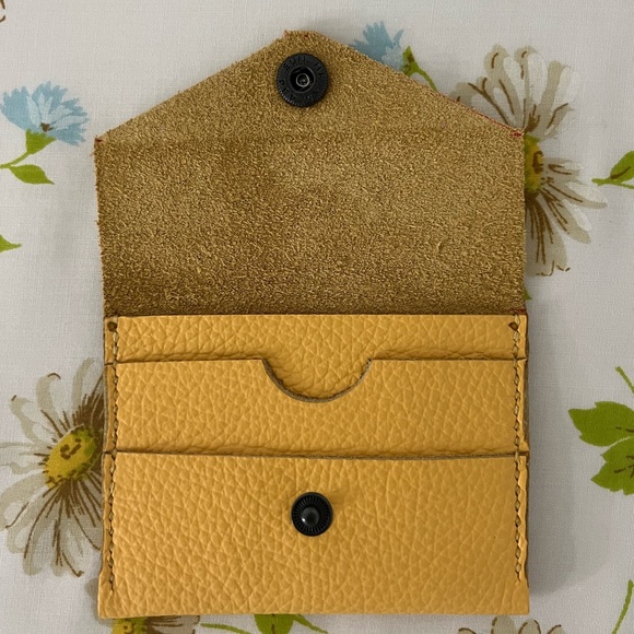 Handmade Genuine Leather Wallet - Picture 1 of 5